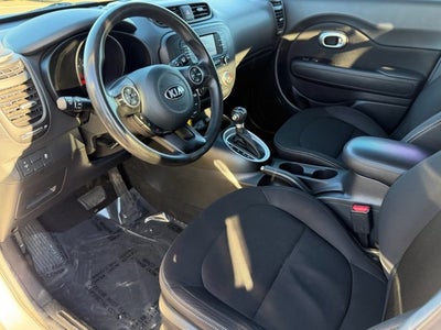 2017 Kia Soul Base