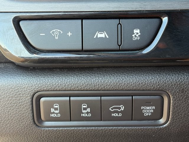 2023 Kia Carnival SX