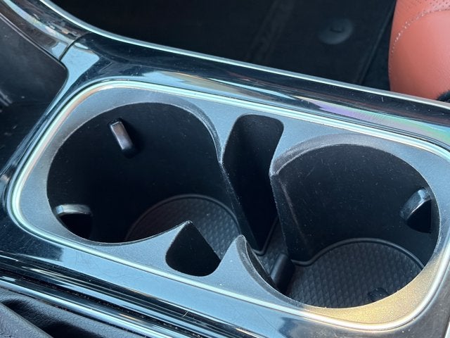 2023 Kia Carnival SX